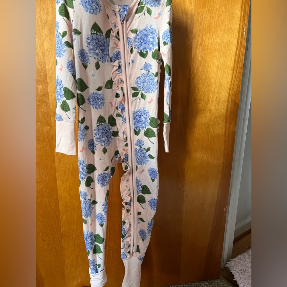 Angel Dear Hydrangea Ruffled Bamboo Viscose Zipper Romper